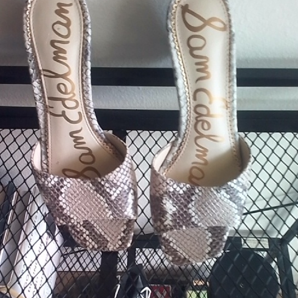 Sam Edelman Women's Sandals - Cream and Gray Snake Print